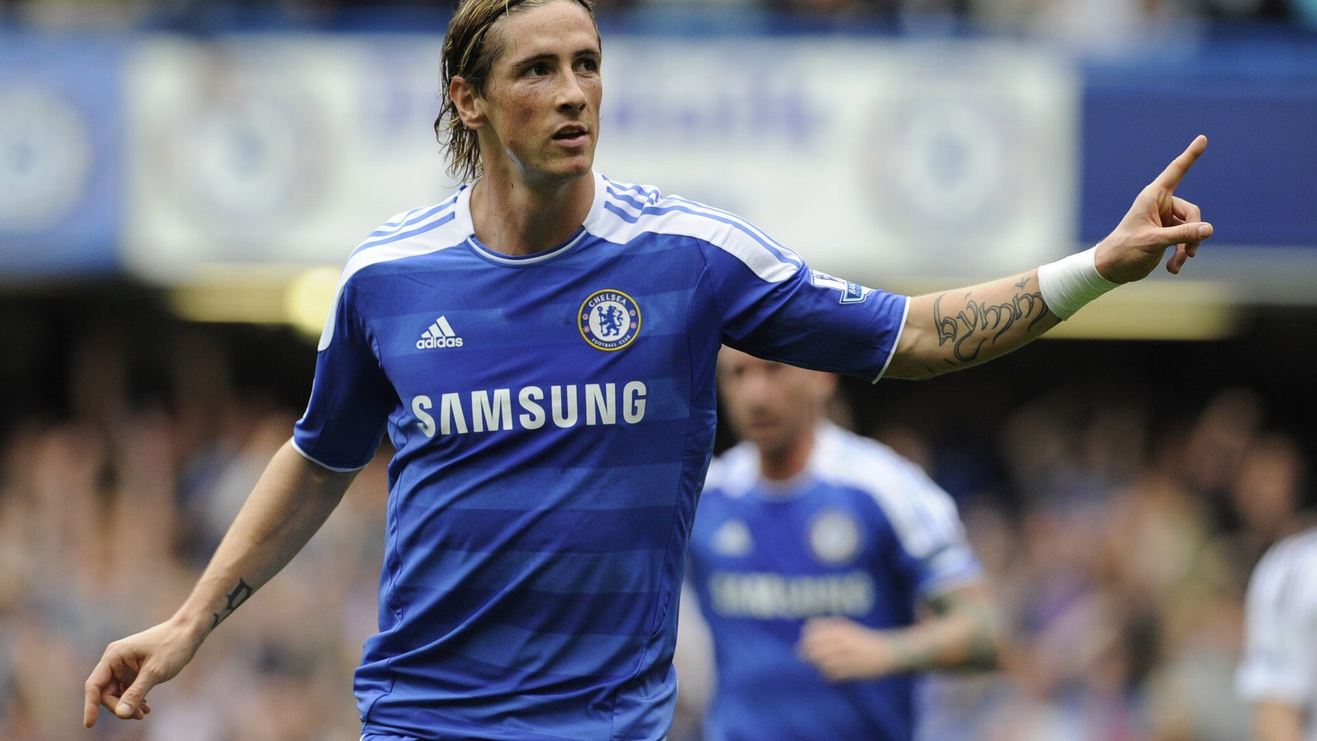 爱游戏体育app网页版下载-德甲防守战术调整对中场控制力的影响分析,德甲中场球员